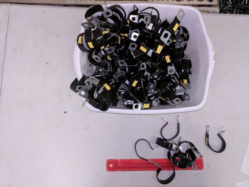 lot 257 image: 1 58 Coated Metal Clamps - Bin