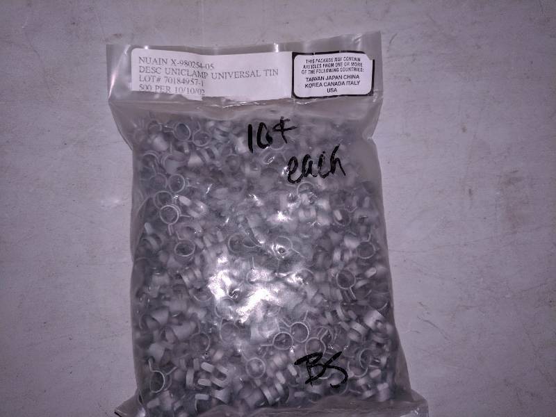 lot 276 image: (500) 964 Uniclamps Universal Tin