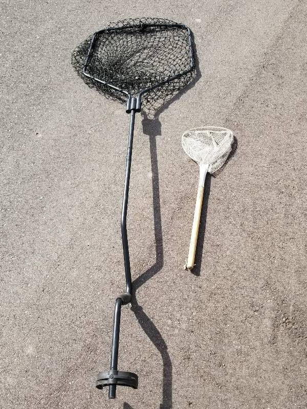 lot 28 image: Lot - Very Nice Folding Fishing Net with Extra Arm Support & Small Frabill Net