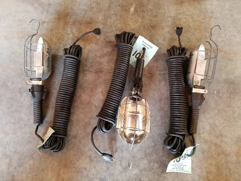 lot 39 image: Lot - Never Used TroubleHanging Work Lights