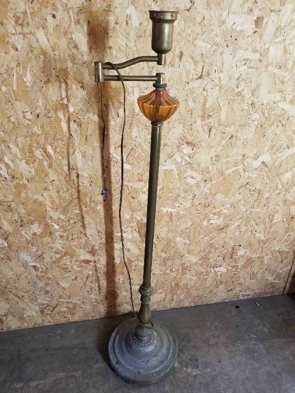 lot 78 image: Vintage Floor Lamp, Metal wOrange Glass, 50h
