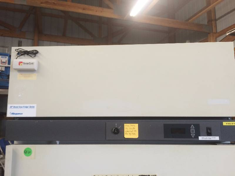 lot 2 image: High-Performance Commercial One Door Reach In Cooler Laboratory Kendro Lab LR304A20 Thermo Scientific Allegiance SP Brand Cyro Fridge Series Refrigerator With KEY & TempTrak Temperature Monitoring System -Excellent Working Condition