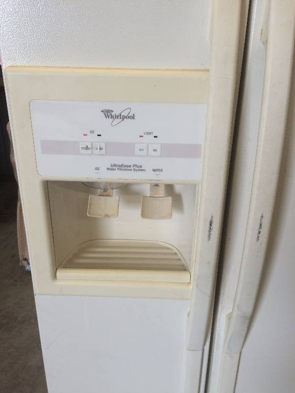 lot 3 image: Whirlpool ED22QF Refrigerator Freezer - works great - Needs minor cleaning Owner bought a new one - This would be a great second refrigerator for downstairs bar, cabin or garage