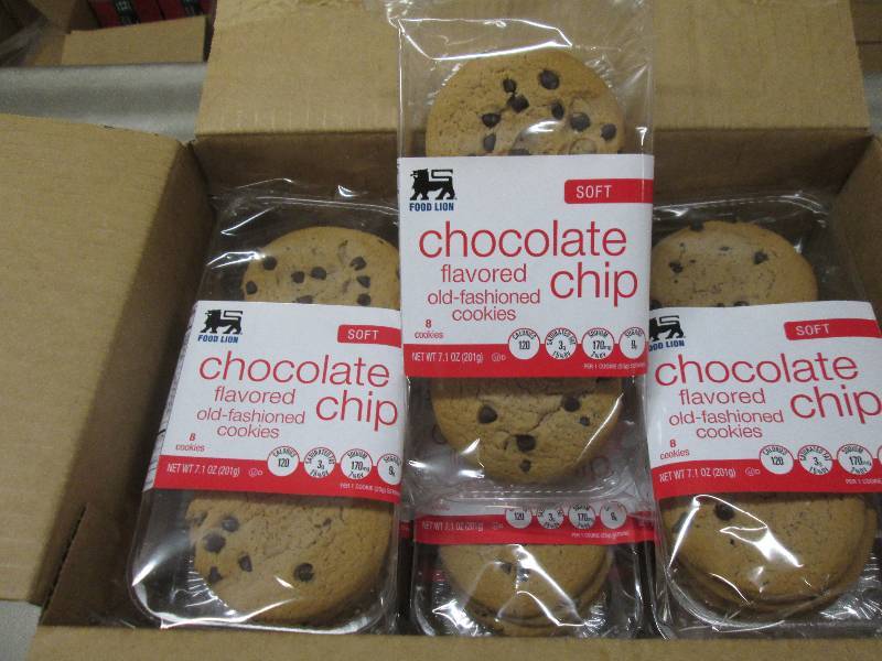 Case of 12 Packs of 8 Food Lion Cho...