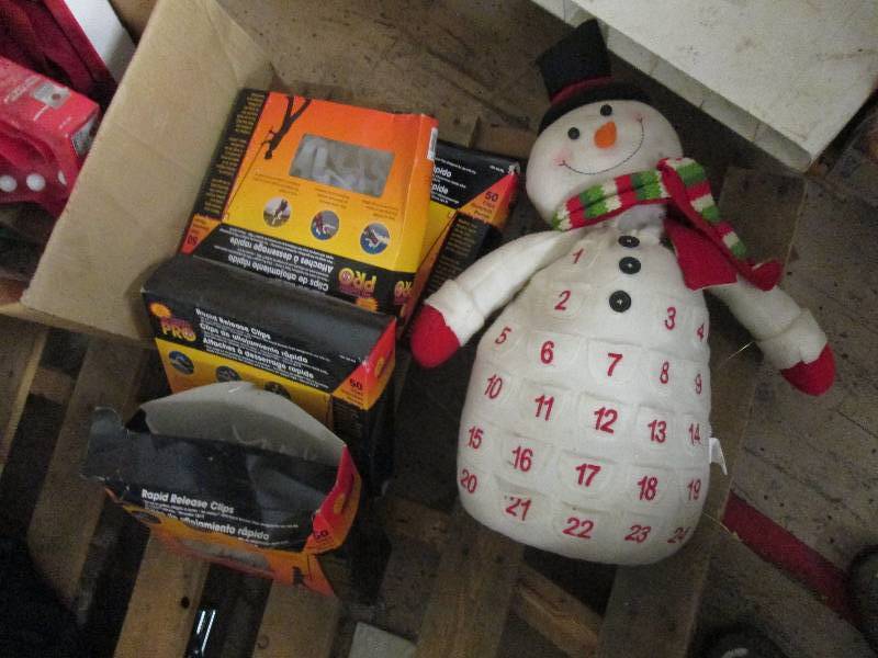Lot of 4 Open Boxes Pro No Ladder R...