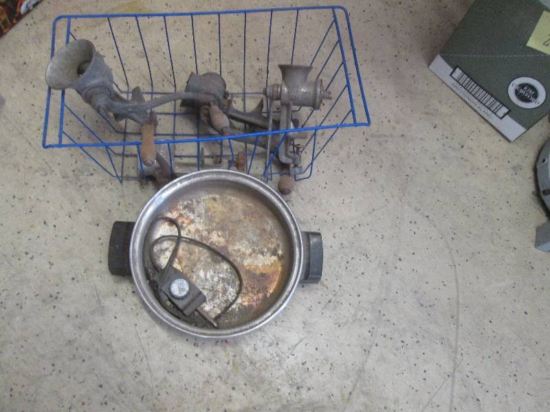 4 Vintage Meat Grinders, Electric S...