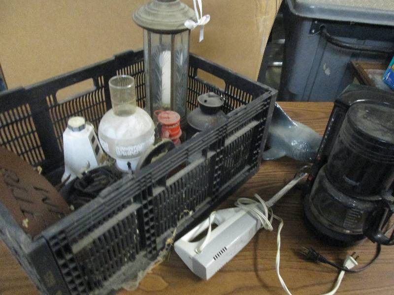 Coffee Maker, Electric Knife, Decor...