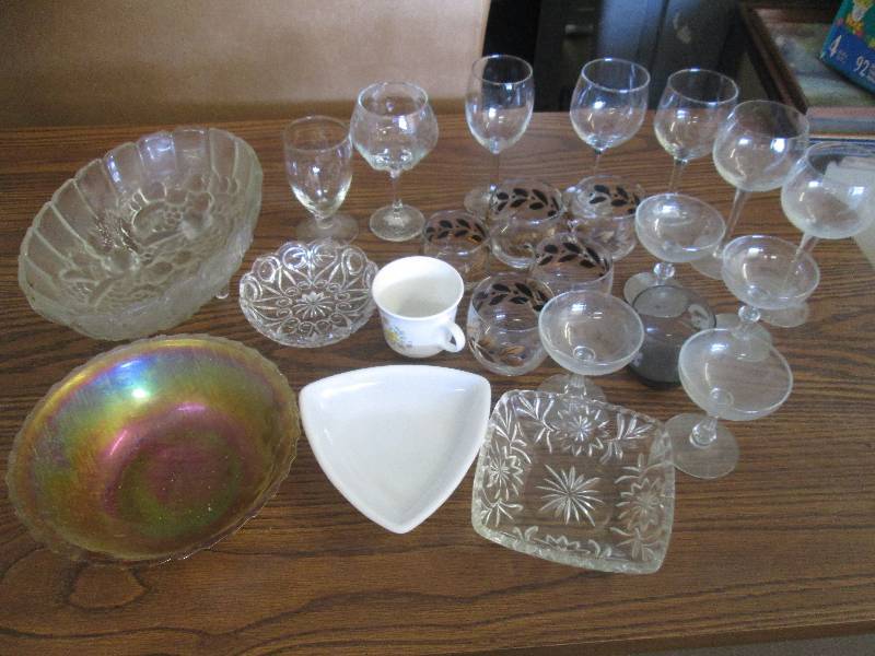 Assorted Glass & Stem Ware, Carniva...