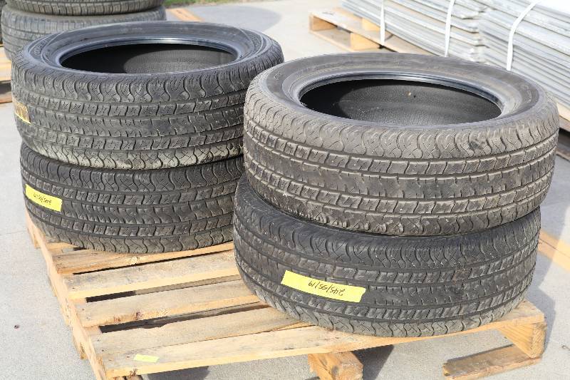 Pickup Tires