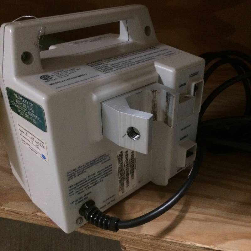 lot 18 image: Abbott Plum XL Micro Macro Infusion Pump