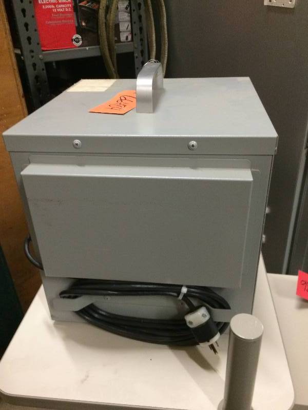 lot 32 image: Surgilase Laser Smoke Evacuation System