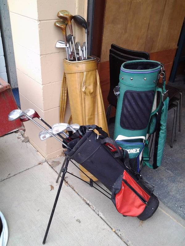 lot 34 image: Lot Of Assorted Golf Bags & Clubs (Junior & Adult Sizes)