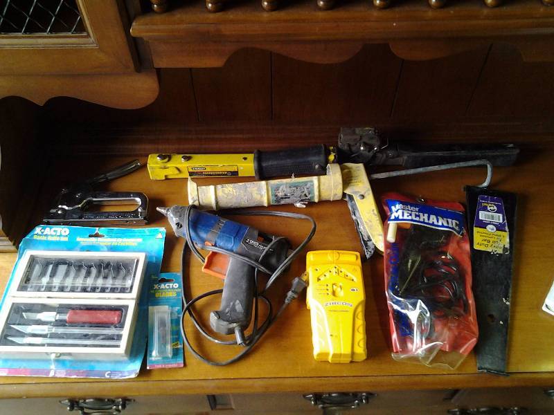 lot 60 image: Exacto Knife Set, Glue Guns, Hammer, Staplers, More