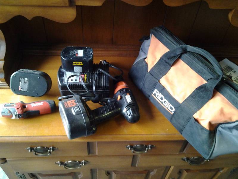 lot 63 image: Ridgid Tool Bag With Power Tools