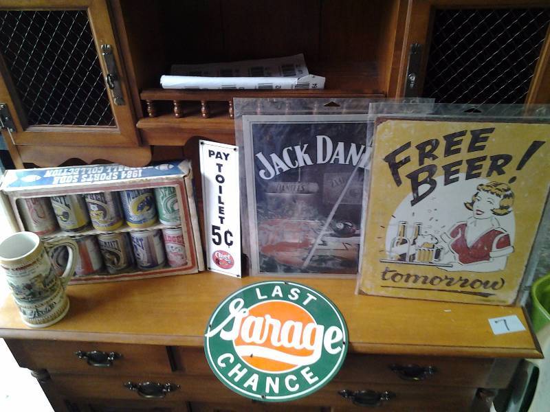 lot 71 image: Tin Signs-Bar Related