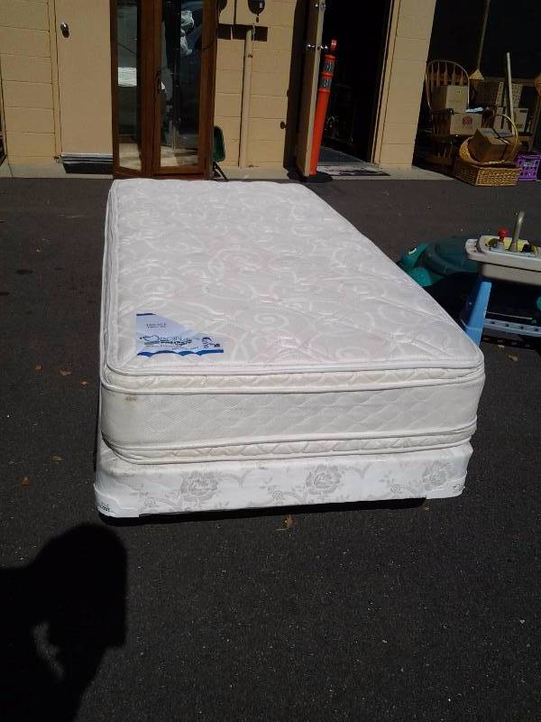 lot 18 image: Twin Size Mattress XL With Metal Frame-Legacy Pillow Top Like New By Original Mattress Factory