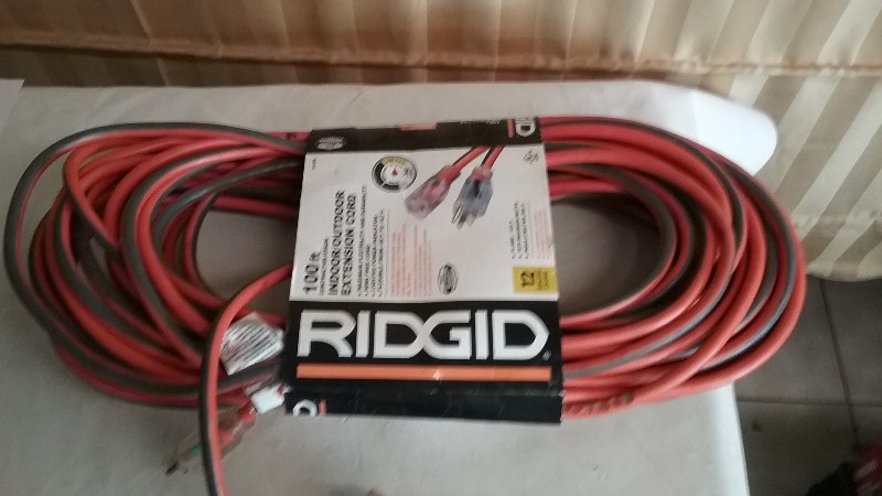 Rigid  100 Extension Cord