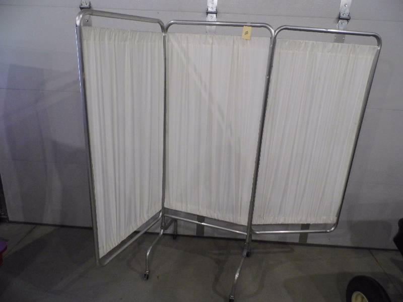 Aluminum Frame Privacy Screen