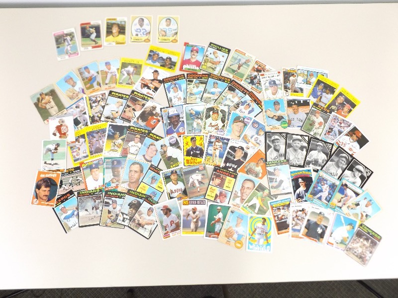 Lot of Vintage Baseball Cards