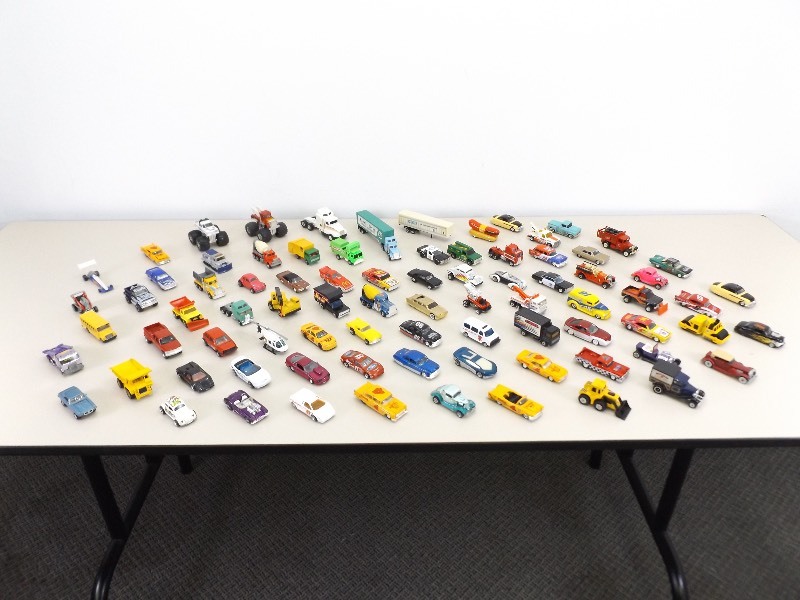 Large Lot of Loose Hot Wheels, Matchbox, etc. Cars