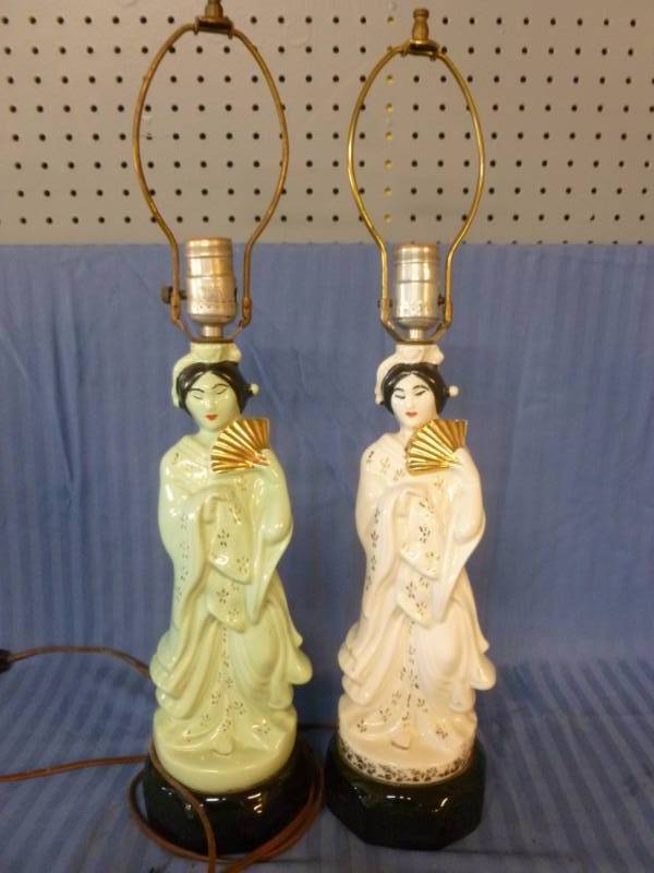 lot 31 image: Vintage Lamps