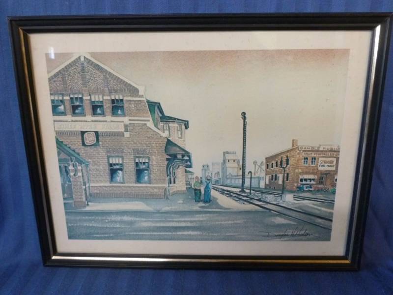 lot 41 image: Thief River Falls Depot Picture