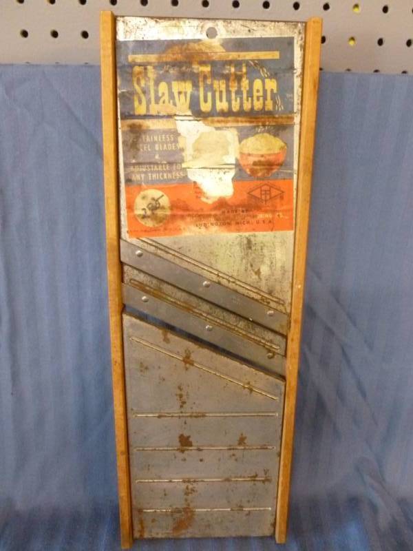 lot 63 image: Vintage Kitchen