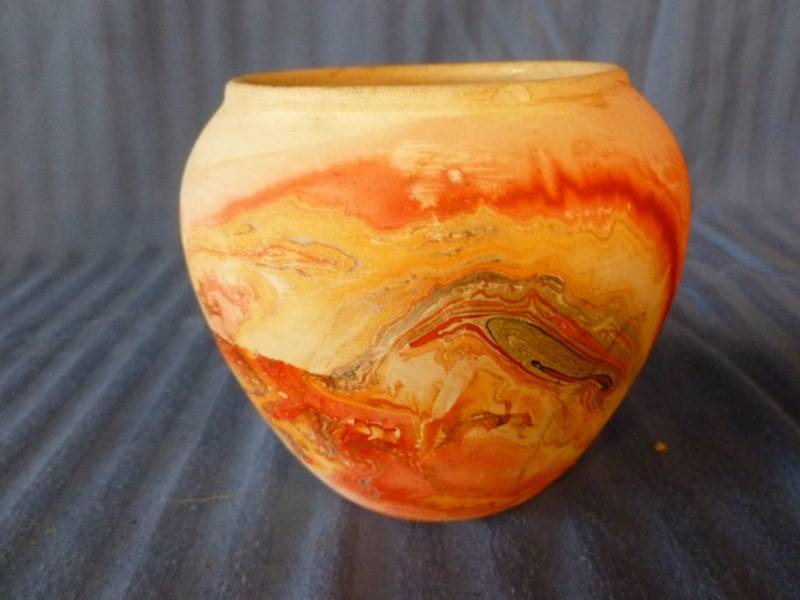lot 90 image: Nemadji Pottery