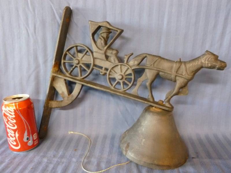 lot 112 image: Cast Iron Bell