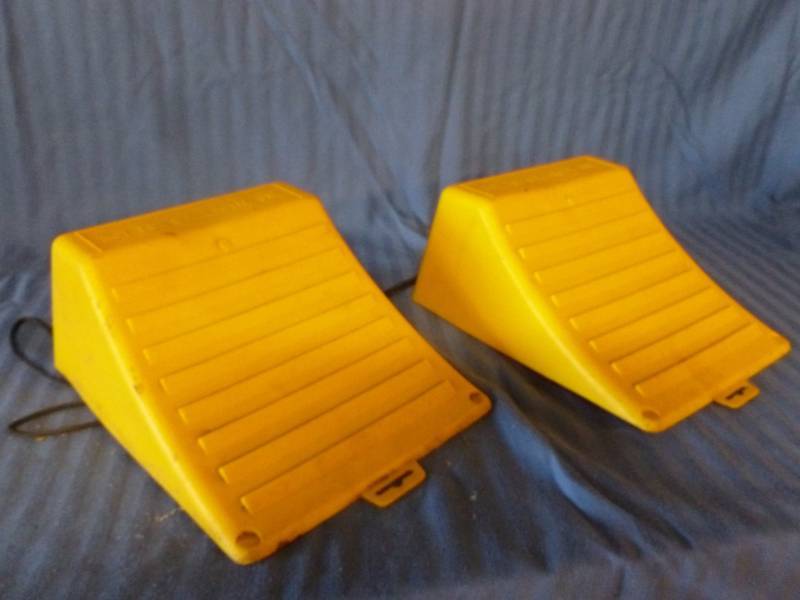 lot 149 image: Wheel Chocks