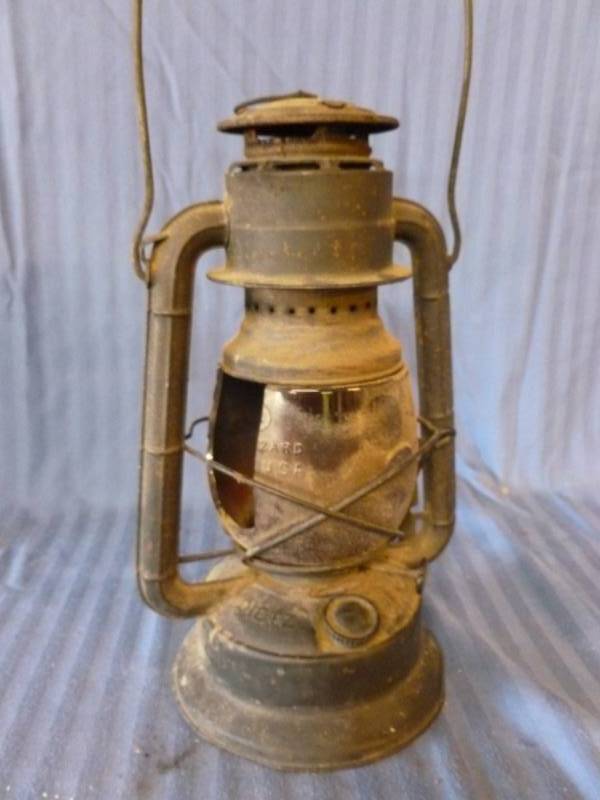 lot 150 image: Vintage Dietz