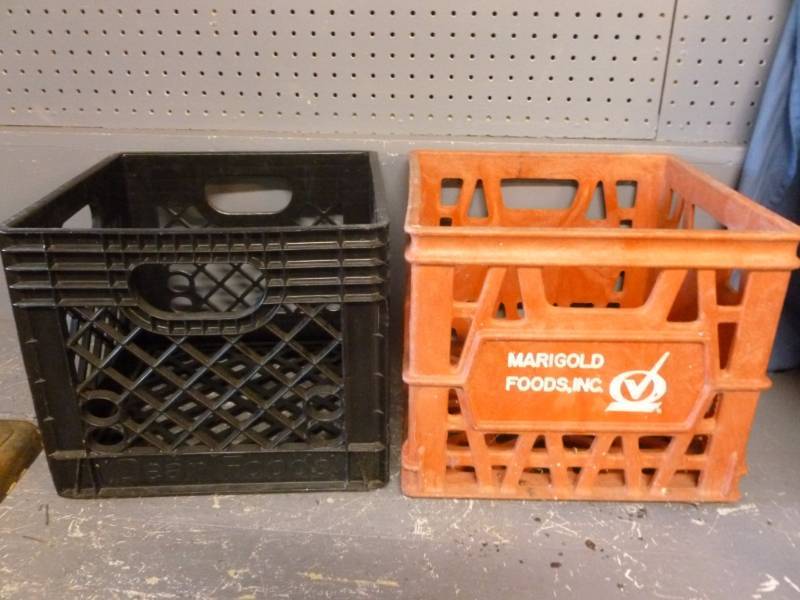 lot 152 image: Dairy Crates