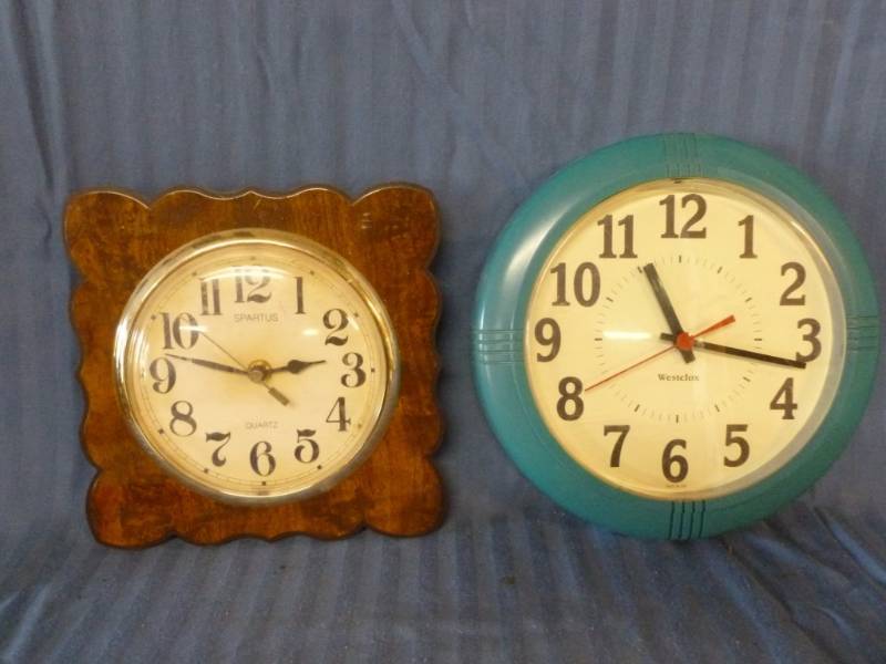 lot 158 image: Clocks
