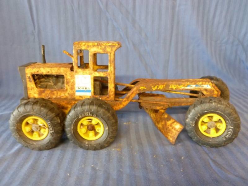 lot 173 image: Tonka