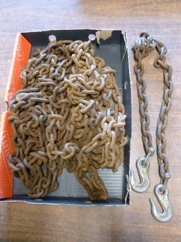 lot 230 image: Log Chains