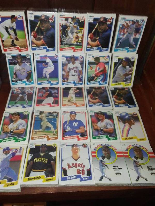 lot 19 image: Repacks MLB Baseball Cards (25) Fleer 90, approx. 660 cards