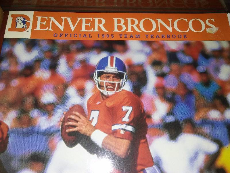 lot 40 image: Denver Broncos Yearbook, Seattle Seahawks, Gameday Official Program