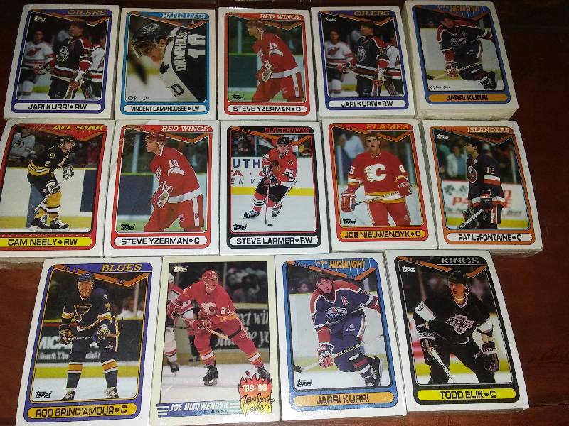 lot 49 image: Topps 1990 Hockey NHL cards over 700 cards