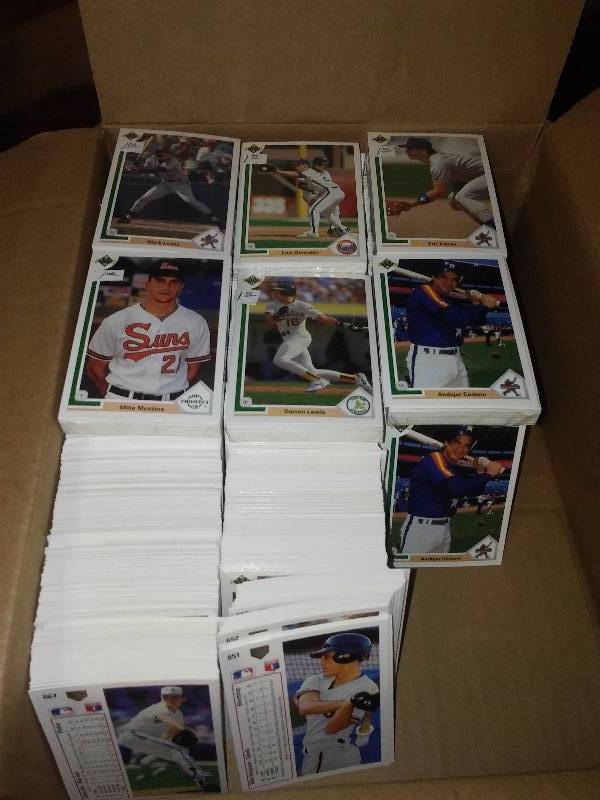 lot 63 image: Upper Deck 1991 Baseball Cards about 1,500,