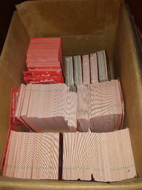 lot 65 image: 1989 Donruss by Leaf Baseball Cards about 1100