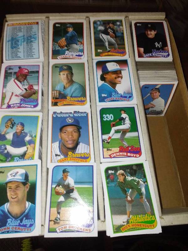 lot 100 image: 1989 Topps Baseball Cards (approx. 2,980 cards)