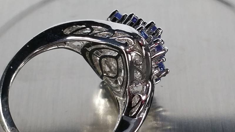 4.35 CT Genuine Tanzanite and Diamond Estate Ring