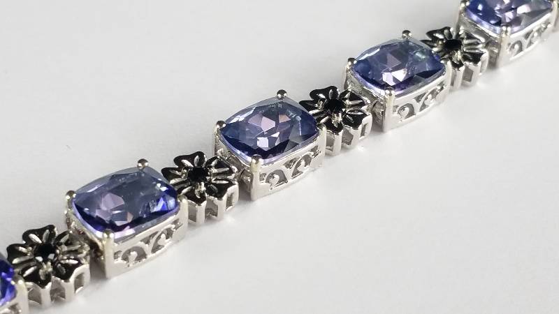 30.05 CT Cushion Cut Sapphire Estate Bracelet