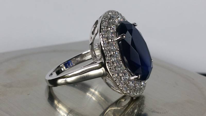8.12 CT Sapphire Estate Ring