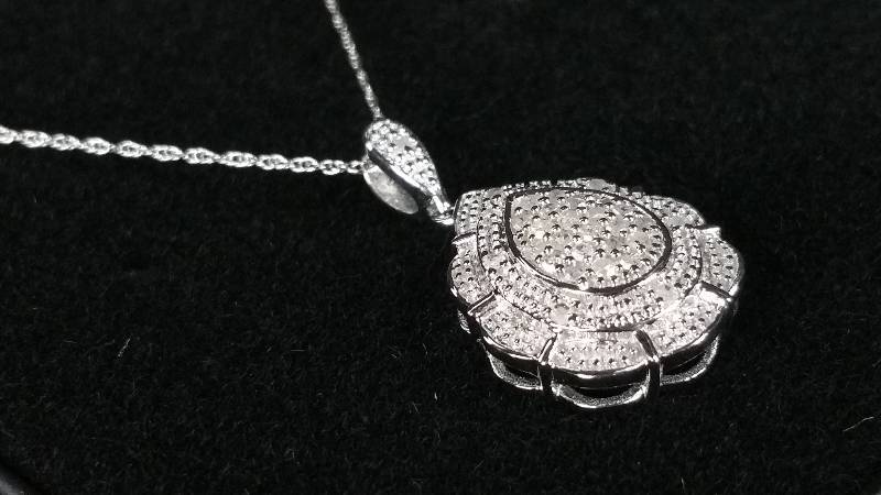 1.85 CT Diamond Estate Necklace