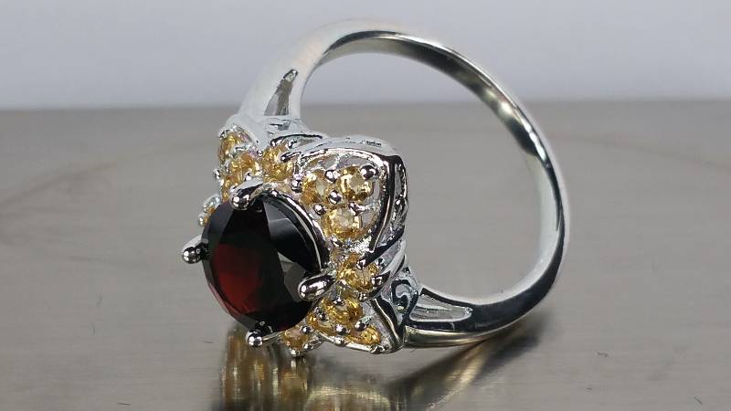 3 CT Genuine Garnet and Citrine Estate Ring