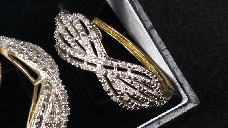 2 CT Diamond Estate Hoop Necklace