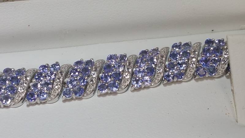 20.40 CT Genuine Tanzanite Estate Bracelet