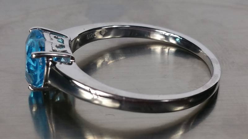 2 CT Swiss Blue Topaz Heart Ring