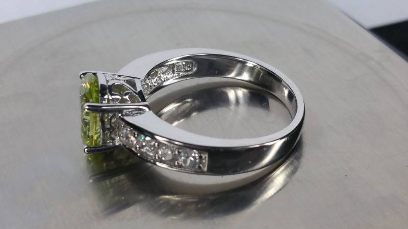 3 CT Peridot Estate Ring